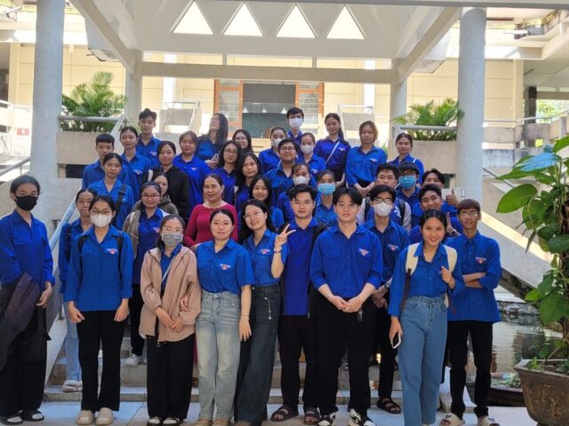 Tổ chức chuyến về nguồn tại bảo tàng Văn Hóa Dân Tộc Khmer tỉnh Trà Vinh