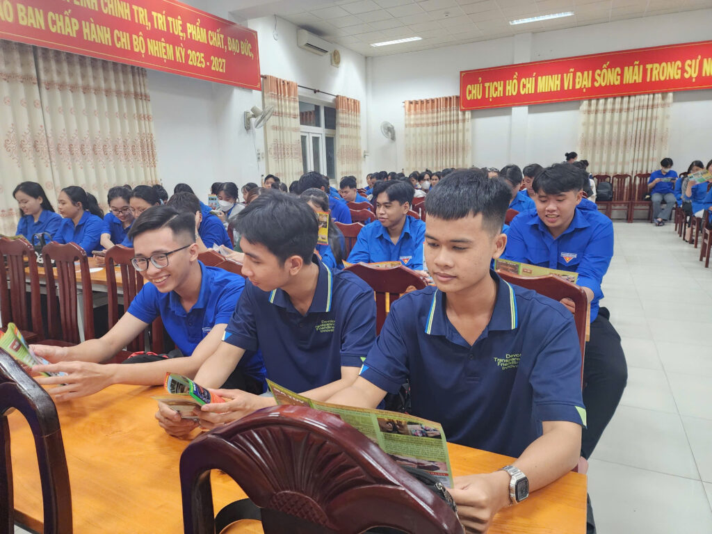 CLB Hành Trình Sinh Viên tổ chức buổi tuyên truyền phòng, chống tội phạm ma túy năm 2025 với hơn 200 sinh viên tham dự